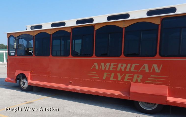 image for item DA5337 2001 Freightliner MB American Flyer  trolley