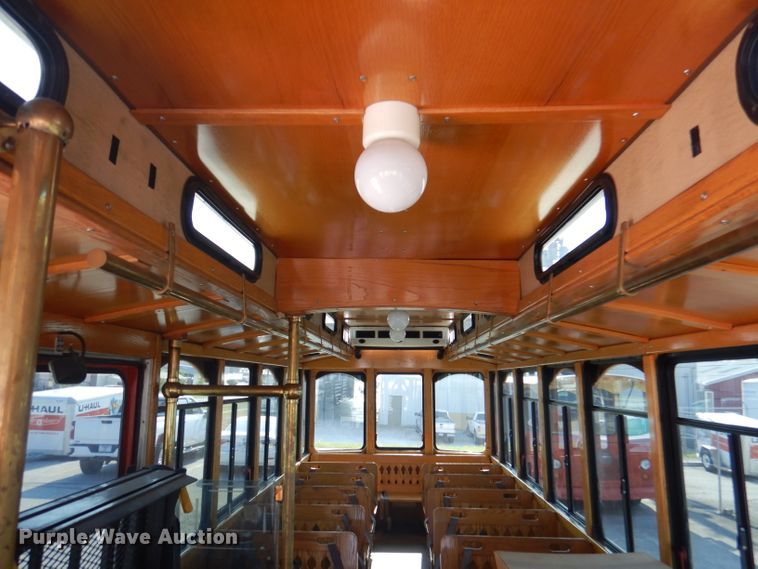 image for item DA5337 2001 Freightliner MB American Flyer  trolley