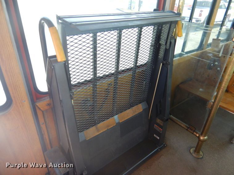 image for item DA5337 2001 Freightliner MB American Flyer  trolley