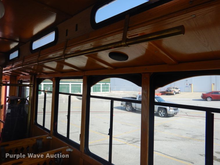 image for item DA5337 2001 Freightliner MB American Flyer  trolley