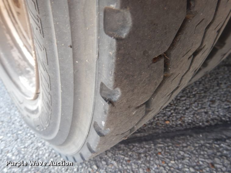 image for item DA5337 2001 Freightliner MB American Flyer  trolley