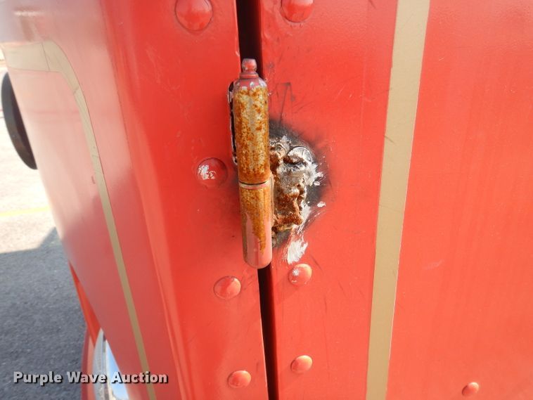 image for item DA5337 2001 Freightliner MB American Flyer  trolley