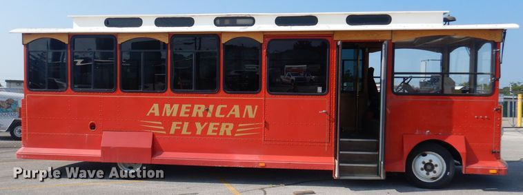 image for item DA5338 2001 Freightliner MB American Flyer  trolley