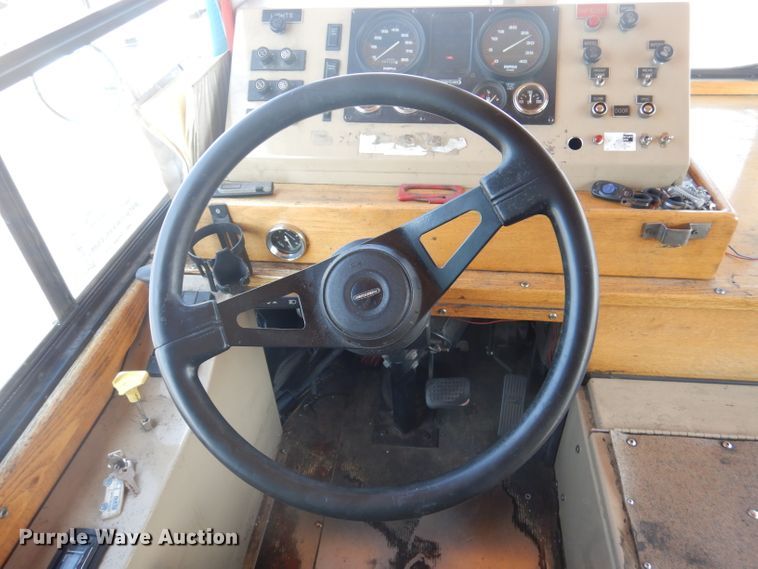 image for item DA5338 2001 Freightliner MB American Flyer  trolley