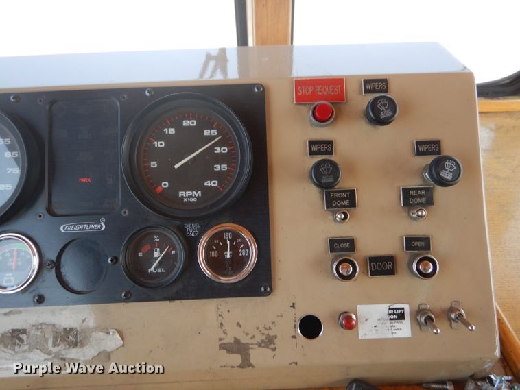 image for item DA5338 2001 Freightliner MB American Flyer  trolley