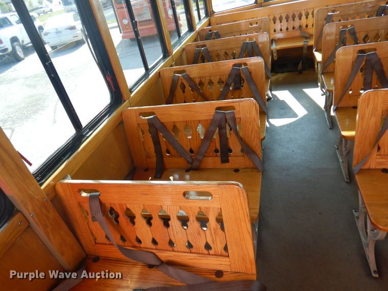 image for item DA5338 2001 Freightliner MB American Flyer  trolley