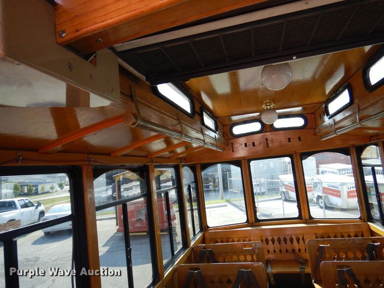 image for item DA5338 2001 Freightliner MB American Flyer  trolley