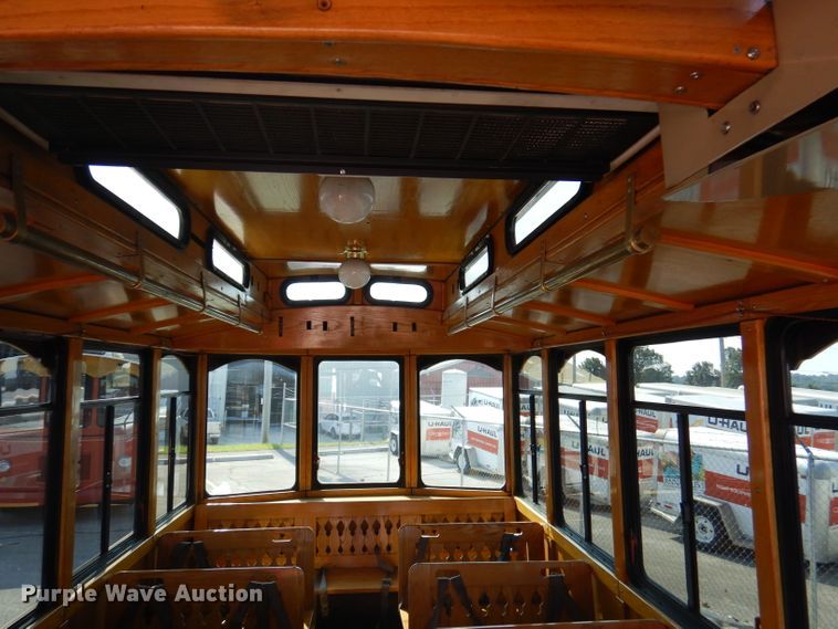 image for item DA5338 2001 Freightliner MB American Flyer  trolley