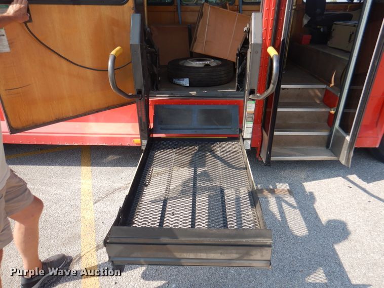 image for item DA5338 2001 Freightliner MB American Flyer  trolley