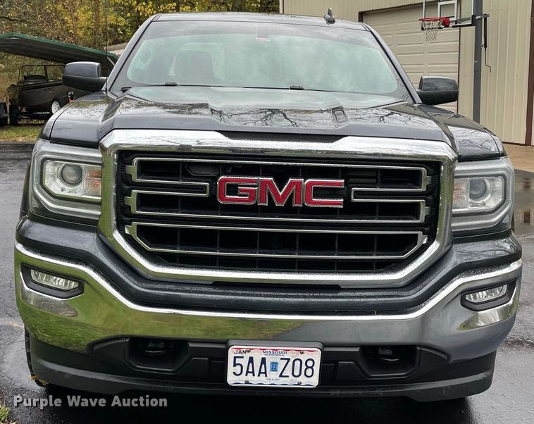 image for item DD2507 2017 GMC Sierra 1500  Crew Cab pickup truck