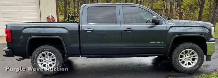 image for item DD2507 2017 GMC Sierra 1500  Crew Cab pickup truck