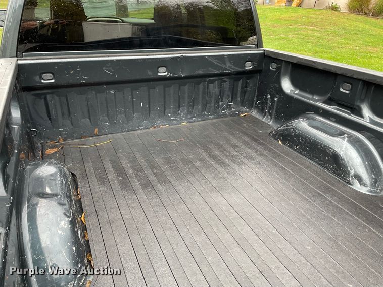 image for item DD2507 2017 GMC Sierra 1500  Crew Cab pickup truck