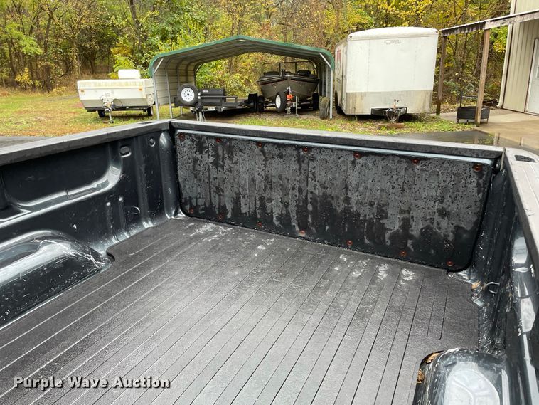 image for item DD2507 2017 GMC Sierra 1500  Crew Cab pickup truck