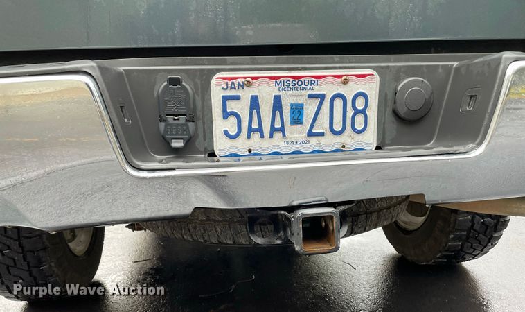 image for item DD2507 2017 GMC Sierra 1500  Crew Cab pickup truck