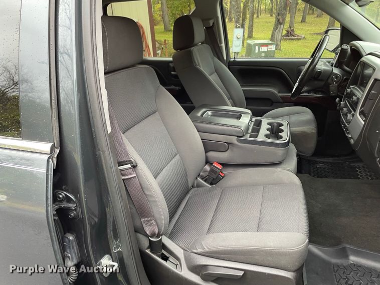 image for item DD2507 2017 GMC Sierra 1500  Crew Cab pickup truck