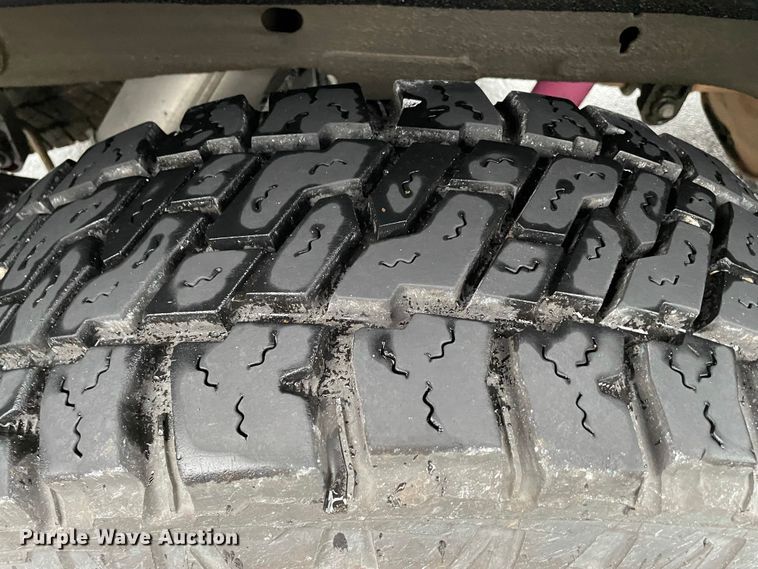 image for item DD2507 2017 GMC Sierra 1500  Crew Cab pickup truck