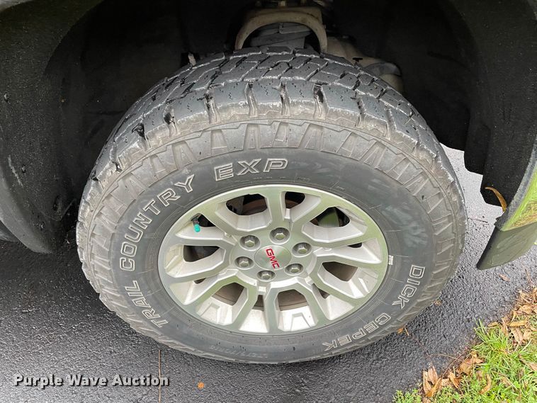 image for item DD2507 2017 GMC Sierra 1500  Crew Cab pickup truck