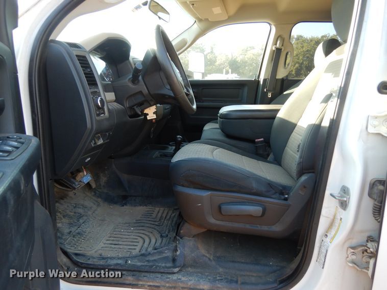 image for item DF0321 2012 Dodge Ram 2500 ST  Crew Cab pickup truck