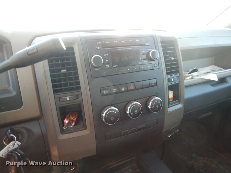 image for item DF0321 2012 Dodge Ram 2500 ST  Crew Cab pickup truck