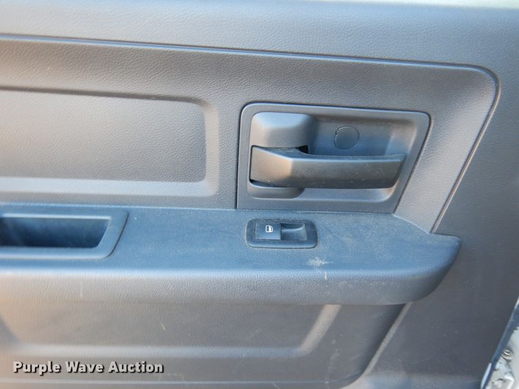 image for item DF0321 2012 Dodge Ram 2500 ST  Crew Cab pickup truck