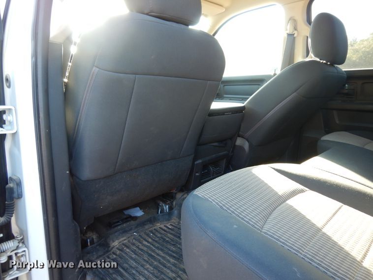 image for item DF0321 2012 Dodge Ram 2500 ST  Crew Cab pickup truck