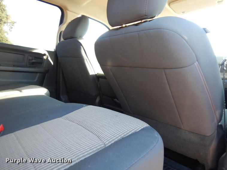 image for item DF0321 2012 Dodge Ram 2500 ST  Crew Cab pickup truck