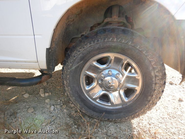 image for item DF0321 2012 Dodge Ram 2500 ST  Crew Cab pickup truck