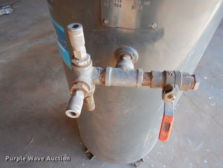 image for item DI5381 DeVilbiss Pro 4000  air compressor