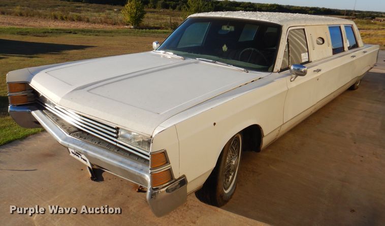 image for item DI5459 1967 Chrysler New Yorker  limousine