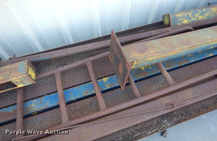 image for item DI5460 Four post automotive lift