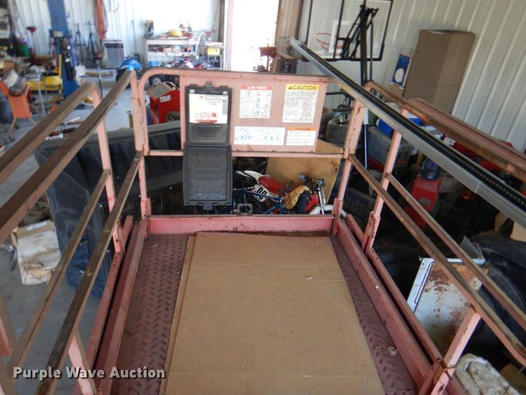 image for item DI5461 Mec 3068ES  scissor lift