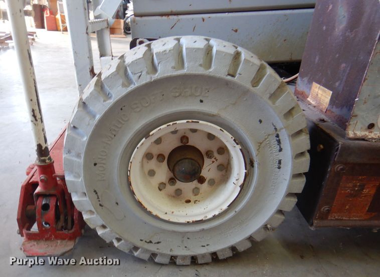 image for item DI5461 Mec 3068ES  scissor lift