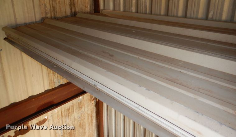 image for item DI5465 Sheets of metal siding/roofing