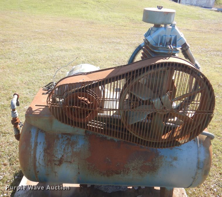 image for item DI5467 Speedaire 32494  air compressor