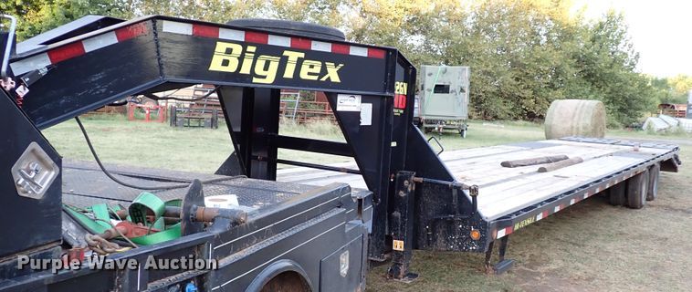 image for item DI5787 2019 Big Tex 22GN-35BK-5MR  equipment trailer