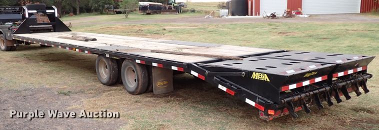 image for item DI5787 2019 Big Tex 22GN-35BK-5MR  equipment trailer