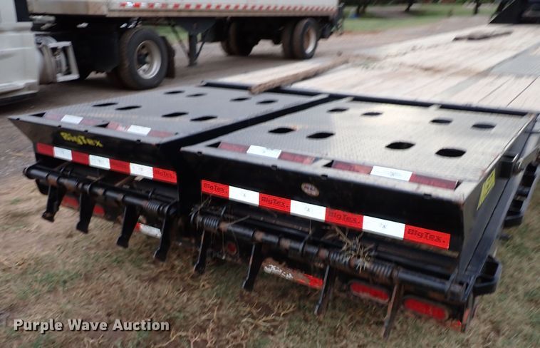 image for item DI5787 2019 Big Tex 22GN-35BK-5MR  equipment trailer