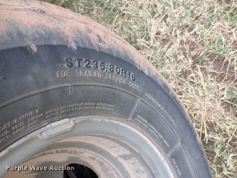 image for item DI5787 2019 Big Tex 22GN-35BK-5MR  equipment trailer