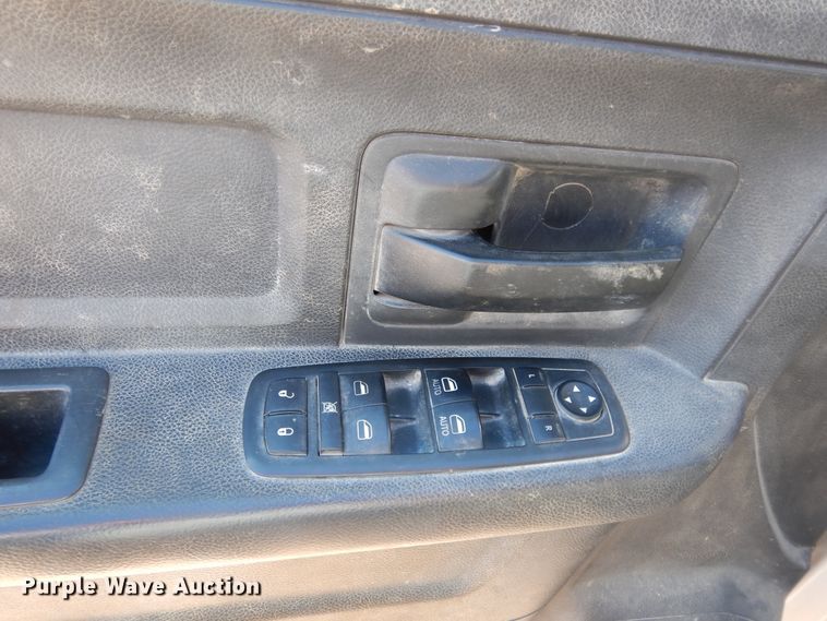 image for item DI8524 2012 Dodge Ram 2500 ST  Crew Cab pickup truck