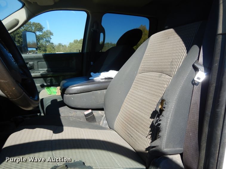 image for item DI8524 2012 Dodge Ram 2500 ST  Crew Cab pickup truck