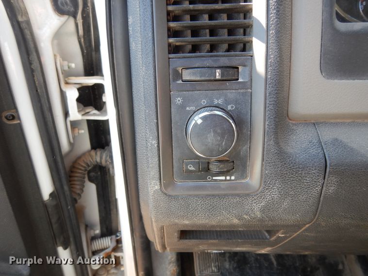 image for item DI8524 2012 Dodge Ram 2500 ST  Crew Cab pickup truck