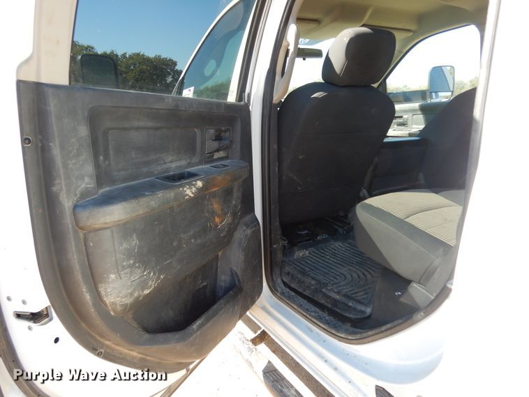 image for item DI8524 2012 Dodge Ram 2500 ST  Crew Cab pickup truck