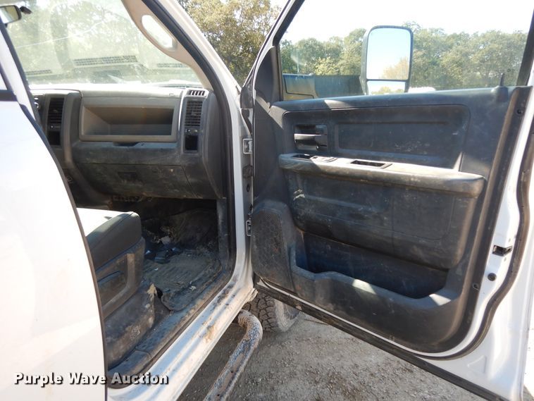 image for item DI8524 2012 Dodge Ram 2500 ST  Crew Cab pickup truck