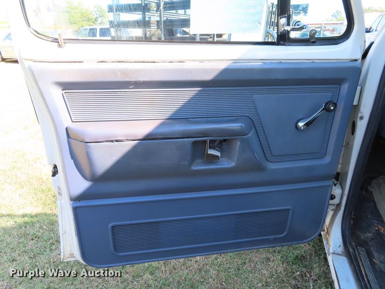 image for item DJ7430 1987 Dodge D150  pickup truck