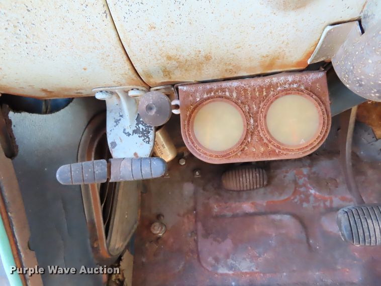 image for item DJ7431 1955 Chevrolet  sedan