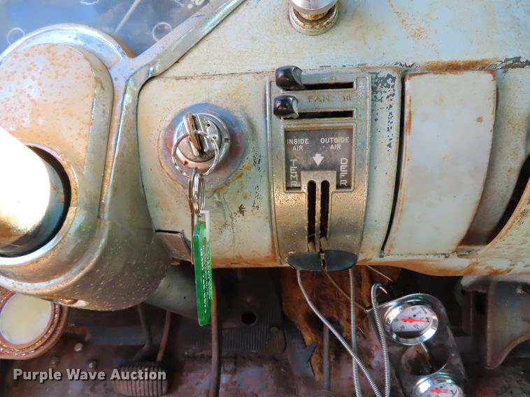 image for item DJ7431 1955 Chevrolet  sedan