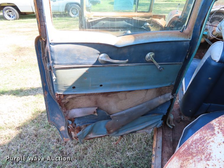 image for item DJ7431 1955 Chevrolet  sedan