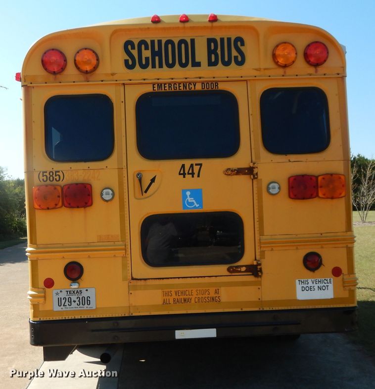 image for item DJ7438 2004 Chevrolet Express G3500  school bus