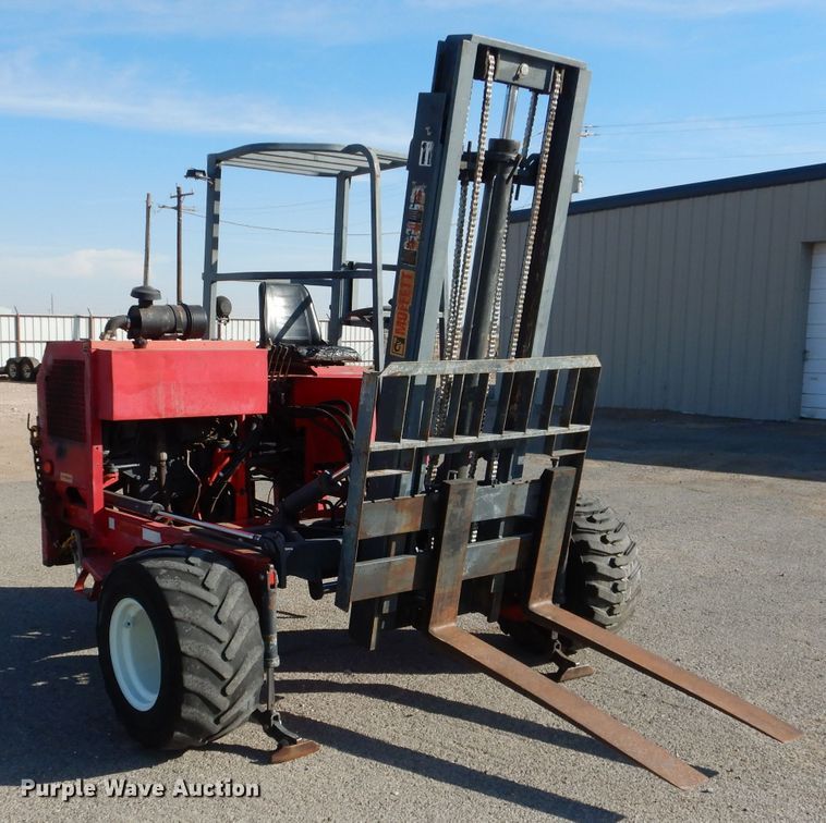 image for item DJ8884 2000 Moffett M5000  forklift