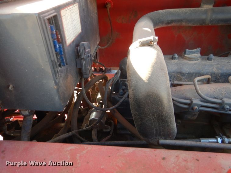 image for item DJ8884 2000 Moffett M5000  forklift